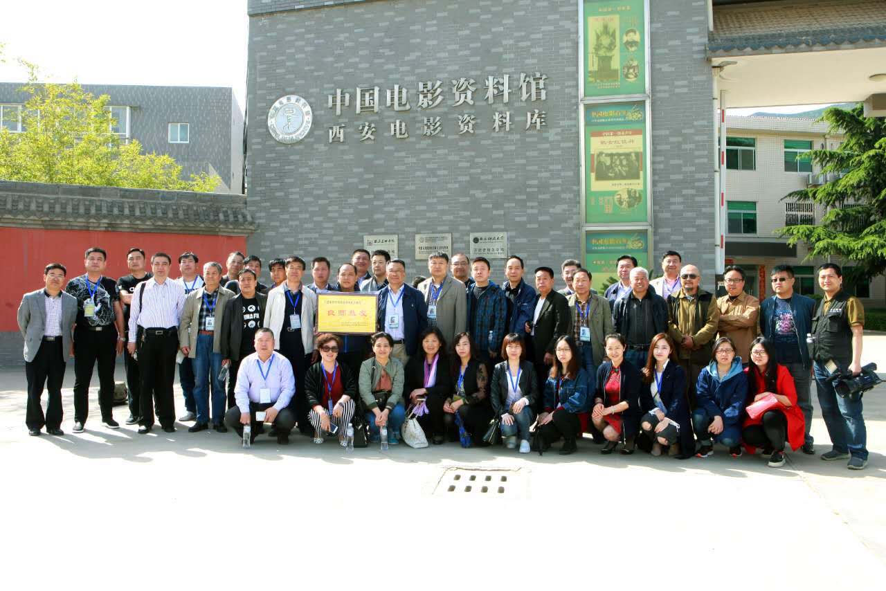 参观.jpg 参观.jpg